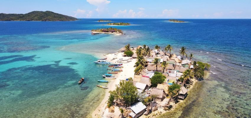 Sunwing Airlines Roatan Office in Honduras