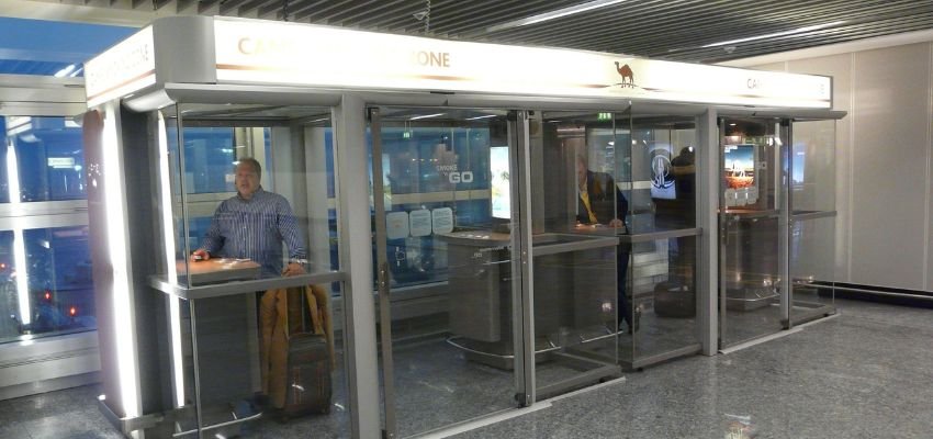 San Francisco International Airport (SFO) Smoking Area
