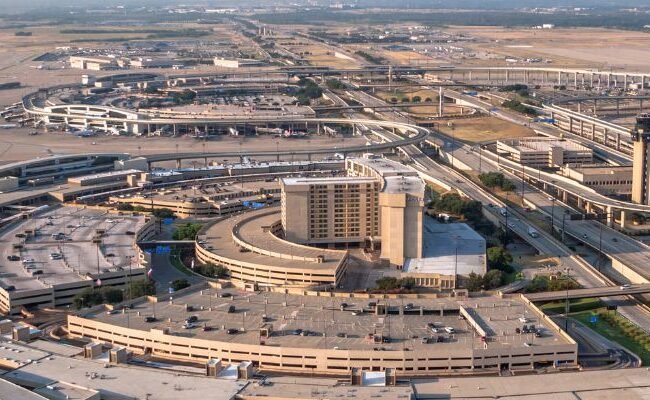Dallas Fort Worth International Airport (DFW)